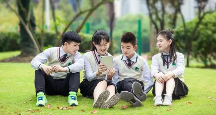 How to Build a Friendship Before a Relationship?