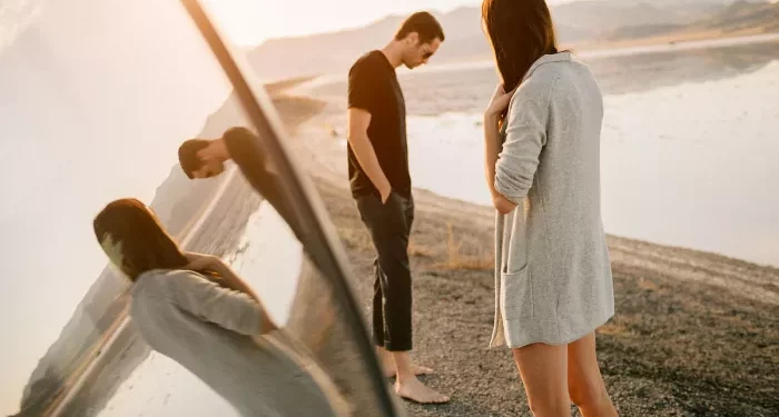 What to Do If You Like Someone Who Is in a Relationship?
