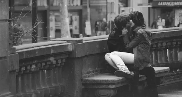 How to Control Your Feelings for Someone？